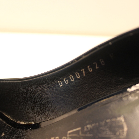 SOLD📍Classically beautiful Ferragamo shoes. - Picture 6 of 9